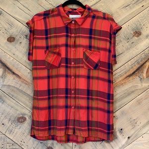 Plaid Sleeveless Button Down M